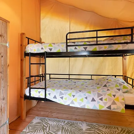Safarilodge Standard 4 Pers Kamp alanı 3*
