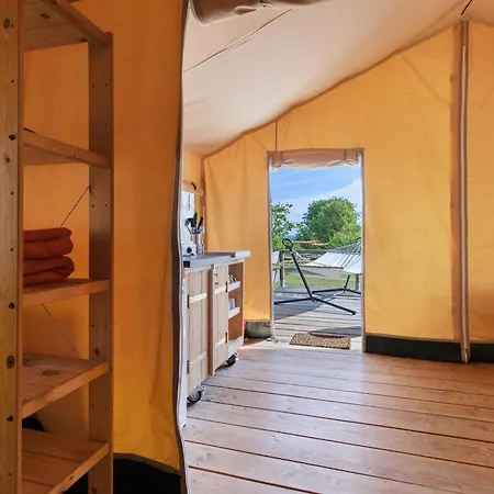 Safarilodge Standard 4 Pers 3* Jayac