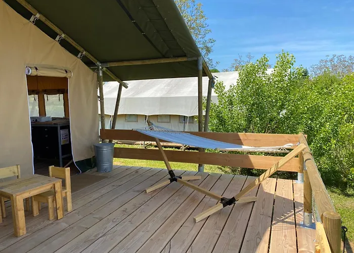 مكان تخييم Safarilodge Standard Tent 6 4 Pers Jayac